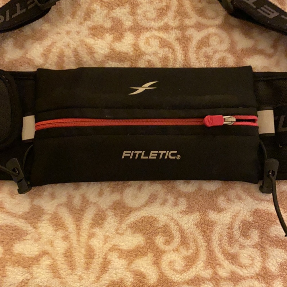 Running Fanny Pack - Picture 2 of 4